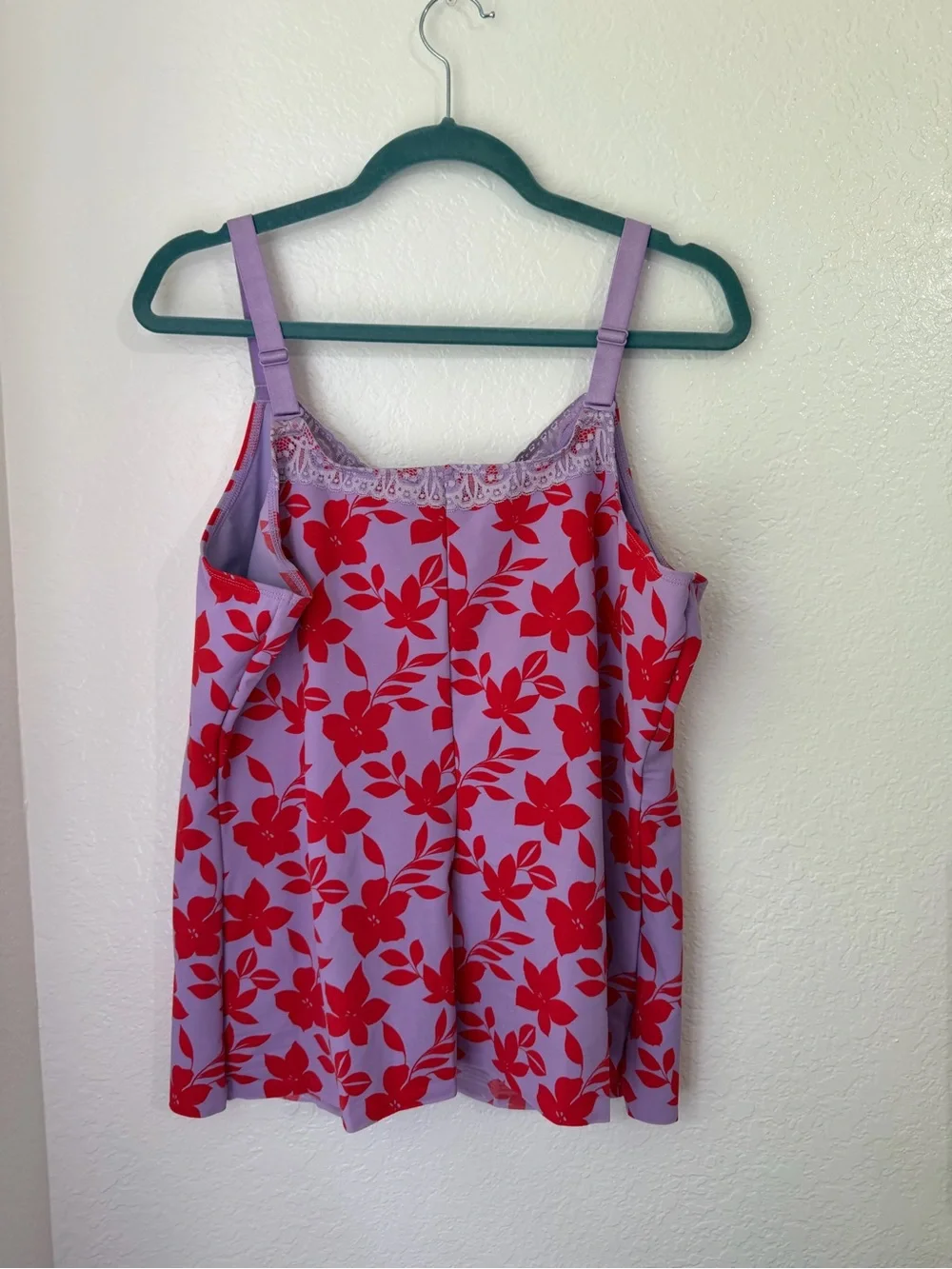 Ruby Ribbon Diva Lace Vibrant Red Hibiscus Cami Size 48